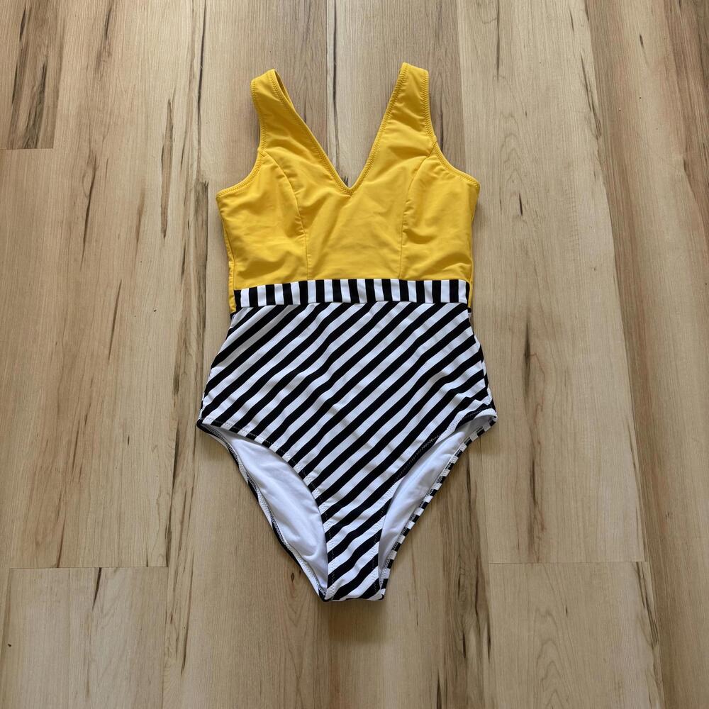 Cupshe One-piece Swimsuit Yellow, Black and White Women's‎ Size S